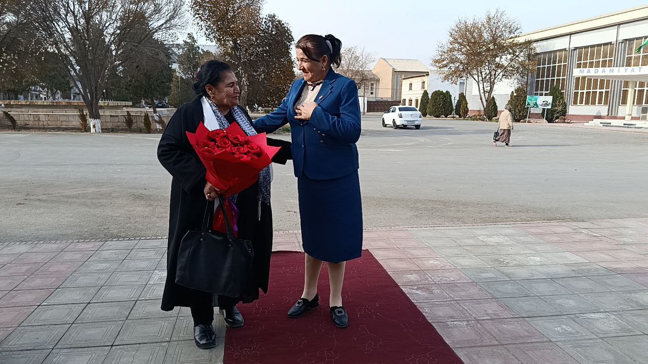 " Xorazmda jadidchilik: siyosat adabiyot sanʼat va madaniyatda:" kitob taqdimoti bo'lib o'tdi.