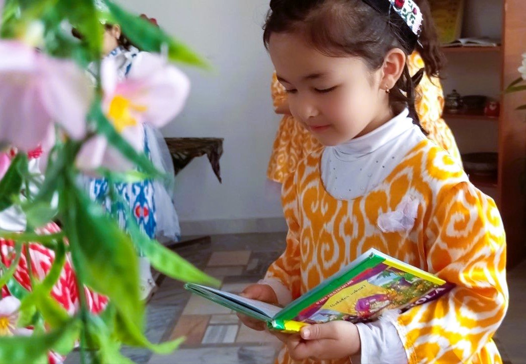 📖 KITOBXONLIK HAFTALIGI: ERTAKLAR OLAMIGA SAYOHAT!