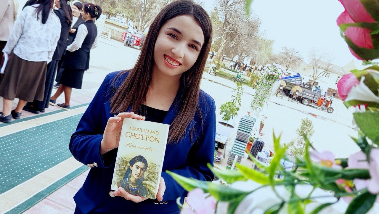 📚✨ Xonqa tumanida kitob yarmarkasi tashkil etildi